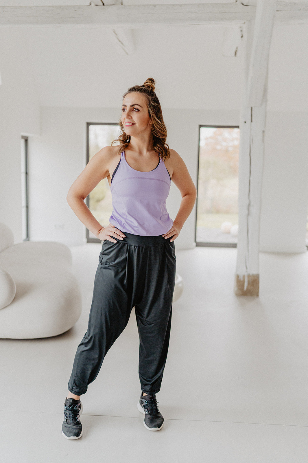 Konekto Move Jumpsuit schwarz mit flieder