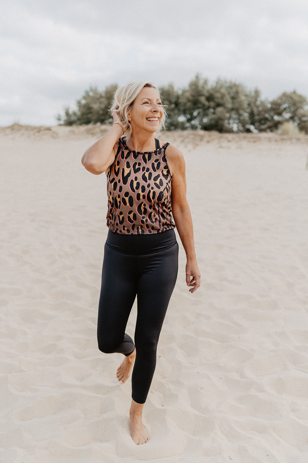 Jumpsuit Active Schwarz mit Safari Gold